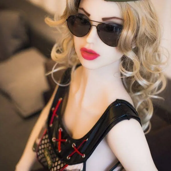 Male Sex Toys WM Dolls 1 Killer Curves 152cm 5ft HCup Big Ass and Boobs Kassandra