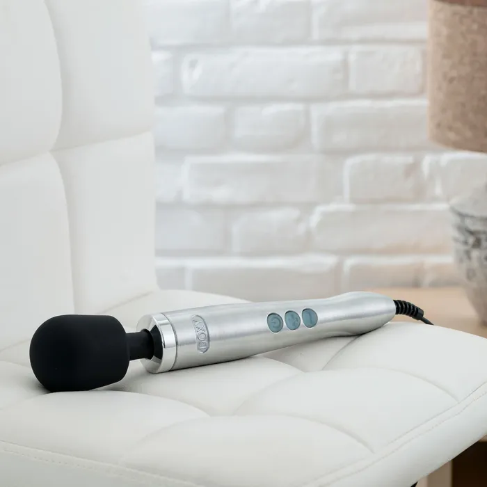 Doxy Vibrators Doxy Die Cast Extra Powerful Wand Vibrator Silver