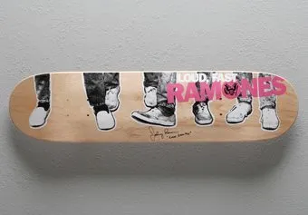 Sk8ology Single Display Bagged Hang your Skate Deck Sk8ology Vibrators